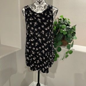 All Eight women’s Luxe Swing Tank tops from Old Navy size large